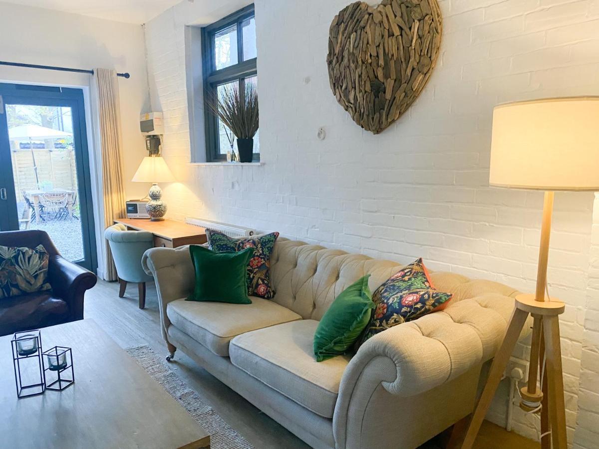 The Coach House - Bournemouthヴィラ エクステリア 写真